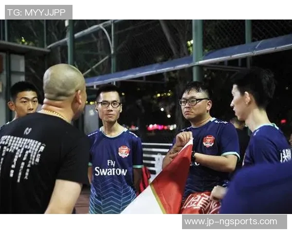 宁波足球赛激情四溢球迷齐聚共庆盛事展现城市风采与团结精神 宁波足球赛激情四溢球迷齐聚共庆盛事展现城市风采与团结精神