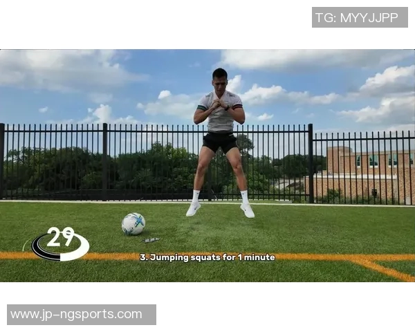 探讨足球运动员大腿肌肉的重要性及其对比赛表现的影响分析